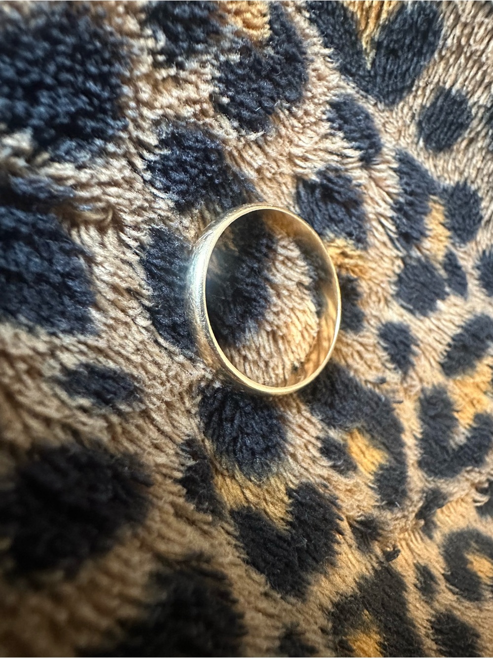 14kt Band Ring sz 9 - Picture 4 of 6